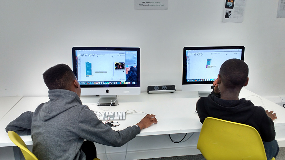 Engaging the UK’s most digitally disadvantaged young people with third sector support